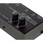 Wzmacniacz słuchawkowy Behringer MA400 - 9