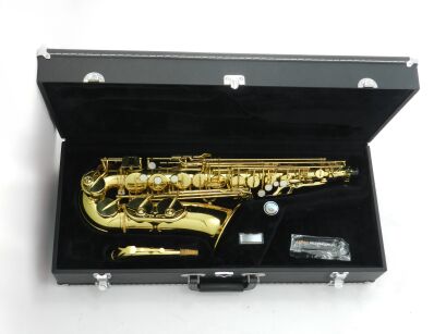 Saksofon altowy Jupiter JAS-567 Futerał + Ustnik DR25-112