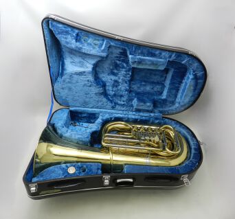 Tuba Bb Yamaha YBB-641 Po przeglądzie Futerał + Ustnik DR24-133