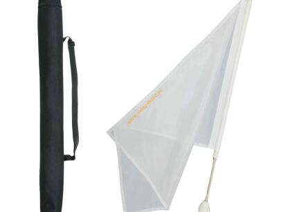 Zestaw flaga mażoretkowa BELTI FMT3 Z3 biała 70 cm (51 x 66) + pokrowiec czarny