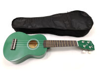 Ukulele Harley Benton Green + zestaw akcesoriów - 3