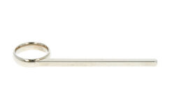 Uchwyt na palec do trąbki regulowany, uniwersalny, srebrny